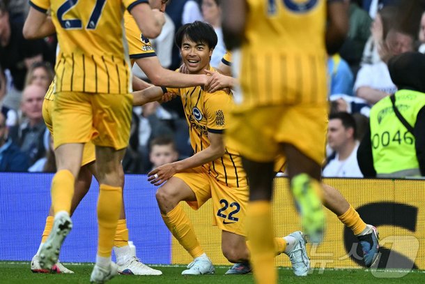 브라이턴 미토마, EPL 세 번째 이달의 골…'2회' 손흥민 제쳤다