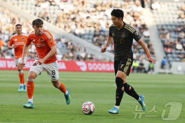'손흥민 침묵' LA FC, 휴스턴에 1-4 완패…3연속 무승