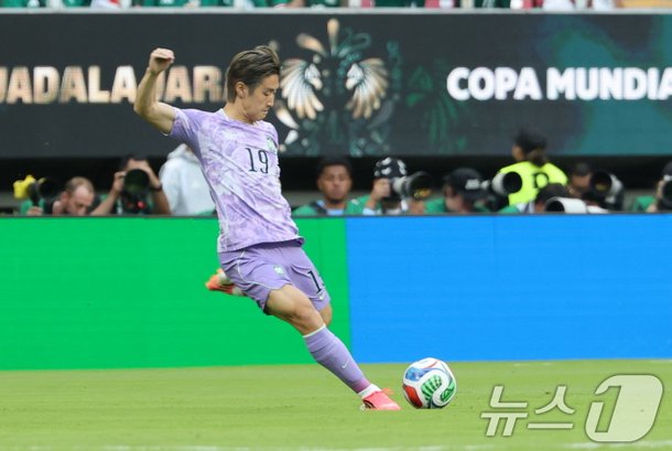 '더 뛰고 싶어서' 이강인, 3년 만에 스페인으로…유럽 떠나 새 도전