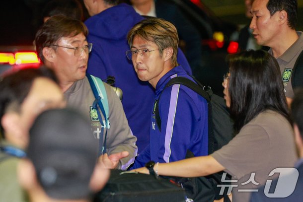 'AT 마드리드 이적' 이강인은 왜 아직 한국에?…병역 문제가 발목