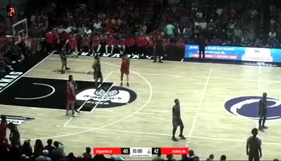 기간테스 드 캐롤라이나 vs 인디오스 데 마야궤스